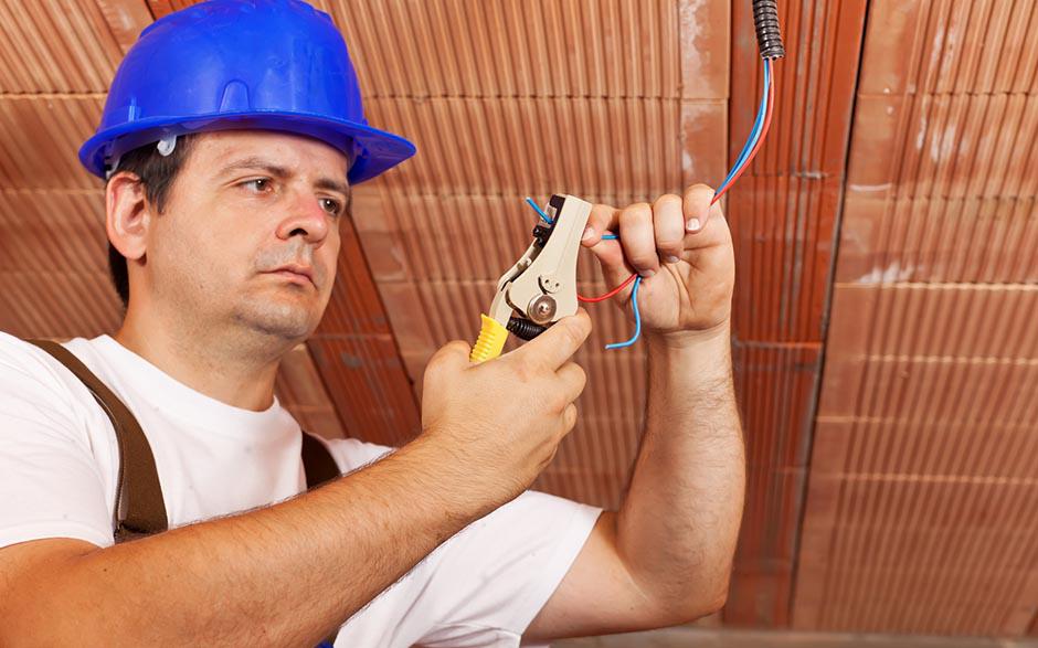 électricien de maintenance Fitz-James